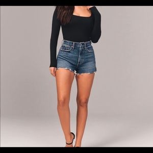 Abercrombie Curve Love High Rise Mom Denim Shorts | NWT
